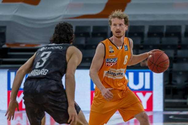 技术的对决 技术的对决